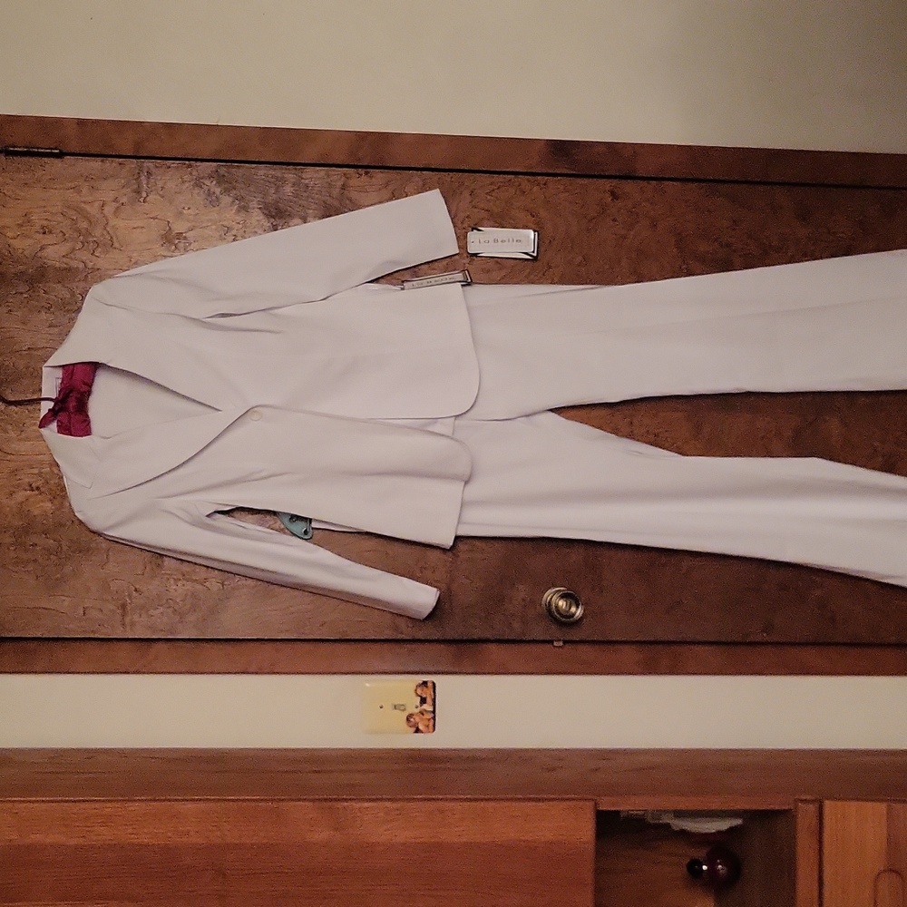 NWT Dolce & Gabbana Vibe Gorgeous Fit-n-Flare Pantsuit  , Jacket & Pants Set - Picture 9 of 9